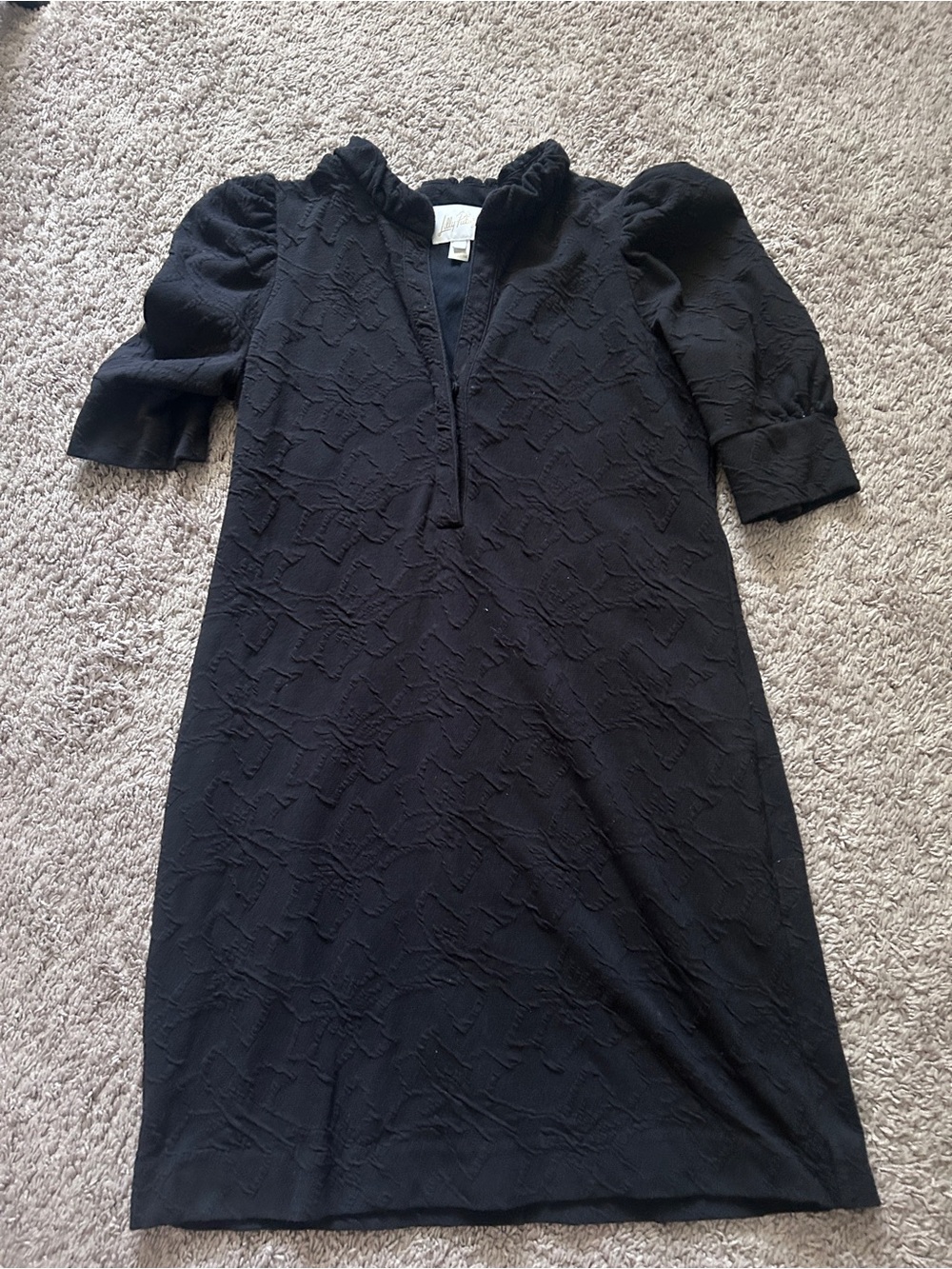 Lilly Pulitzer Elsey Pucker Jacquard Split V-Neck Elbow Sleeve Shift Dress - Picture 5 of 8
